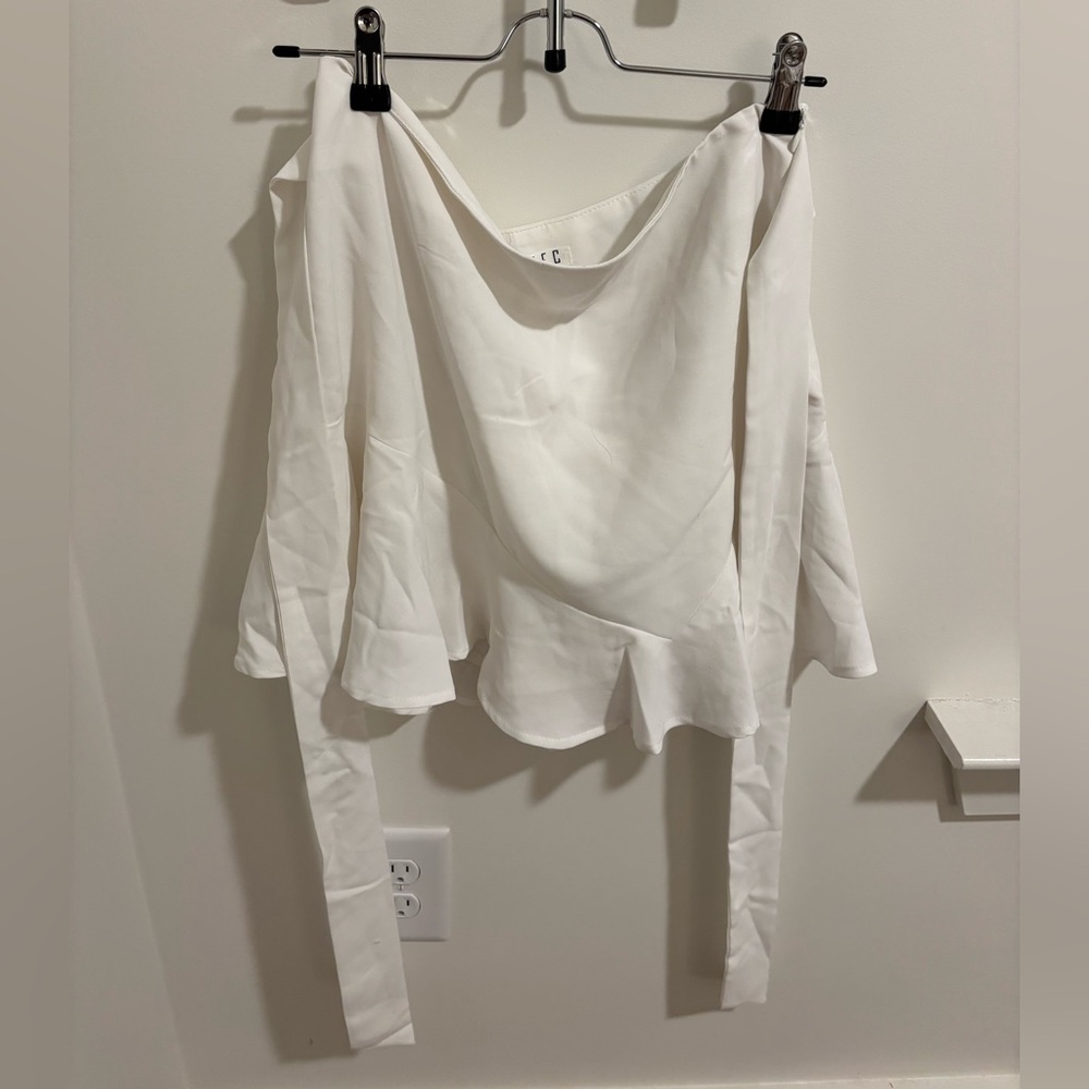 TCEC White Tie Mini Skirt